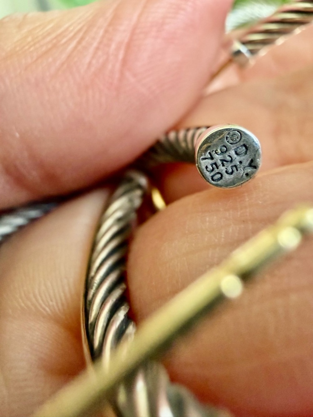 David Yurman, crossover 18 karat gold and sterling earrings - Picture 3 of 7